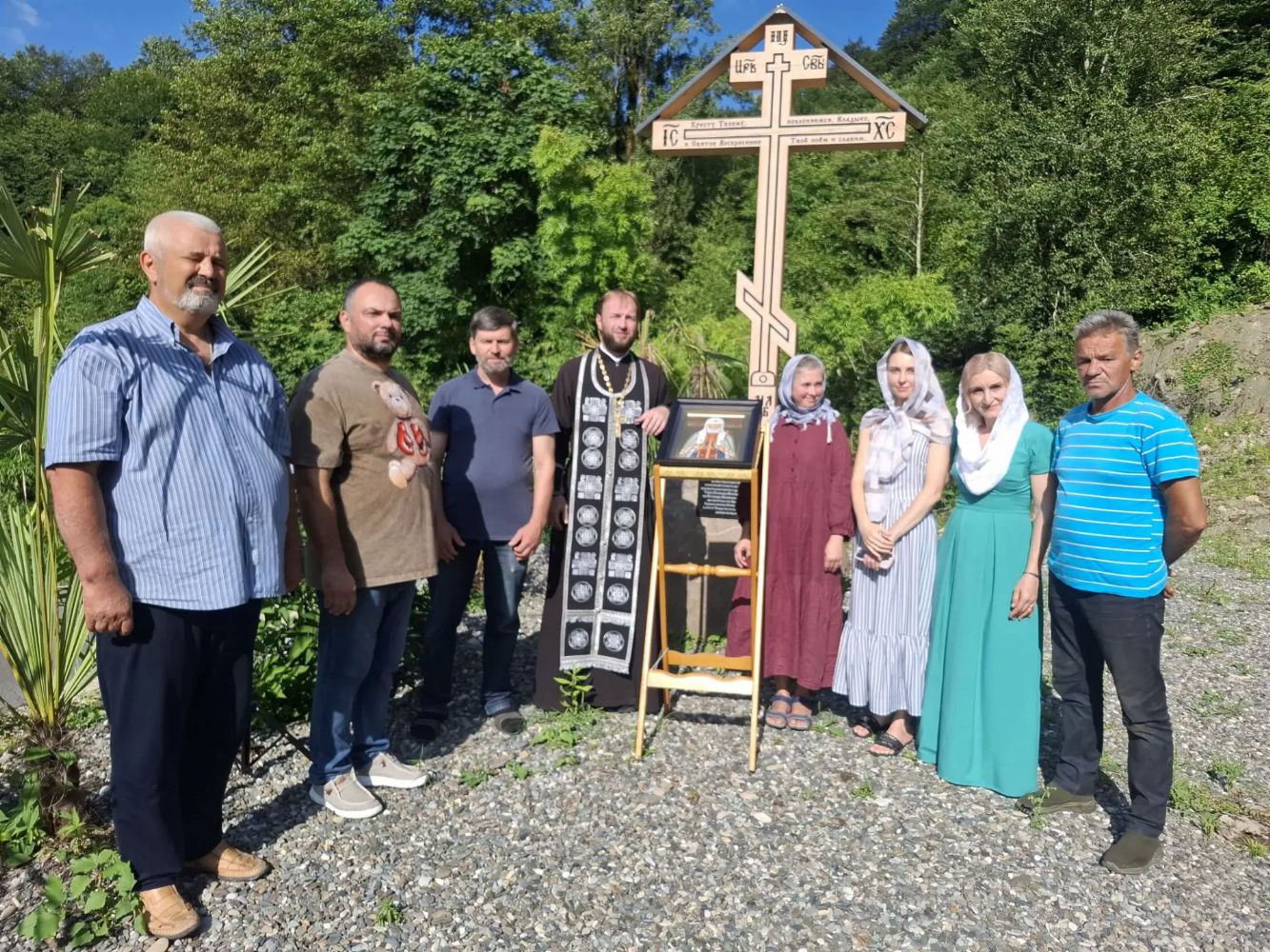 Молебен с акафистом свт. Тихону